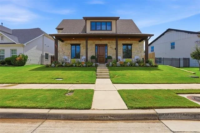 Unit for sale at 527 Trailrider Road, Fort Worth, TX 76114