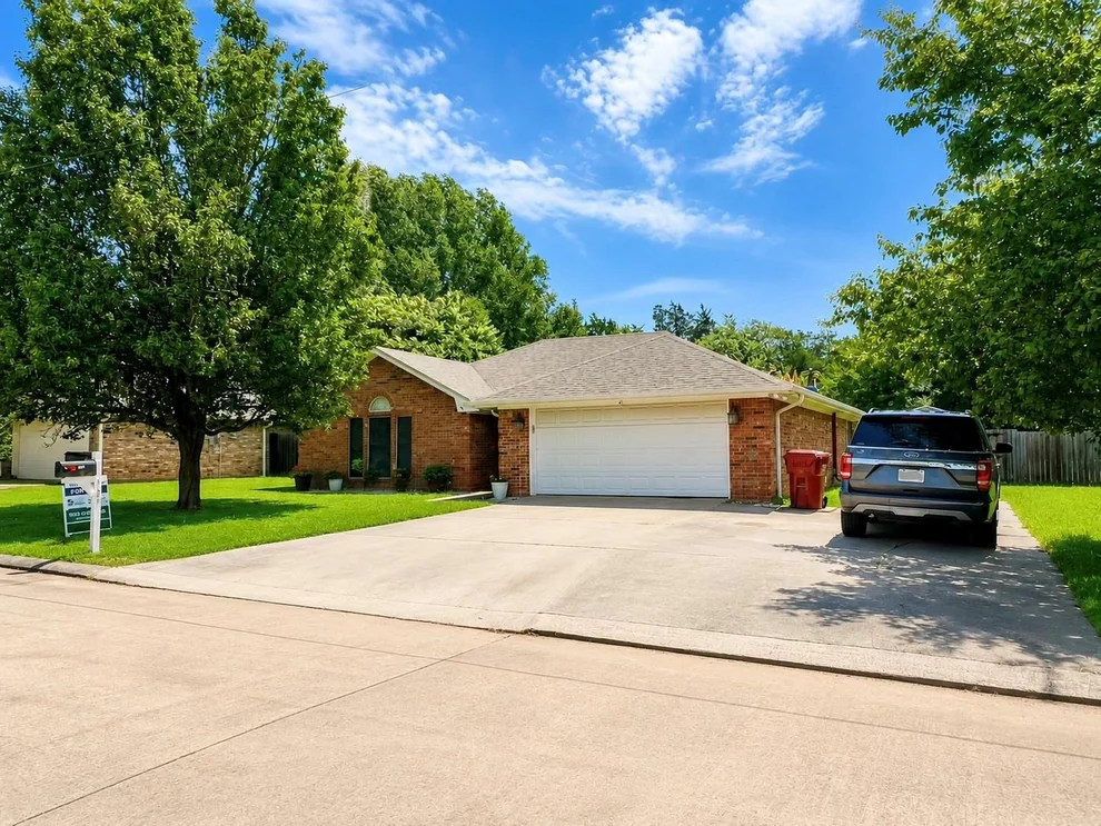 Unit for sale at 187 SANDY, Reno, TX 75462