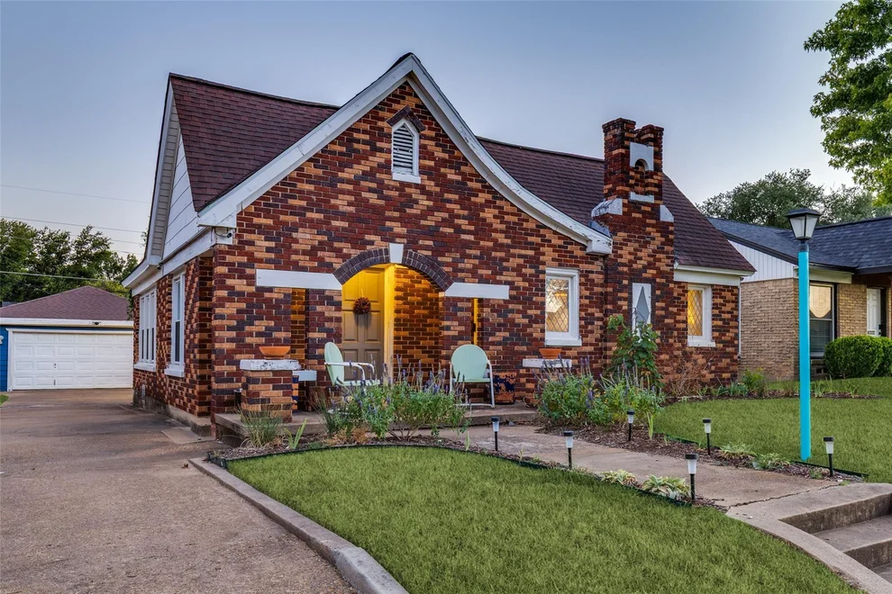 Unit for sale at 2732 Ivandell Avenue, Dallas, TX 75211