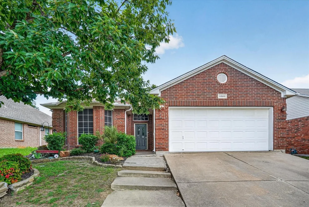 Unit for sale at 8868 Trace Ridge Parkway, Fort Worth, TX 76244