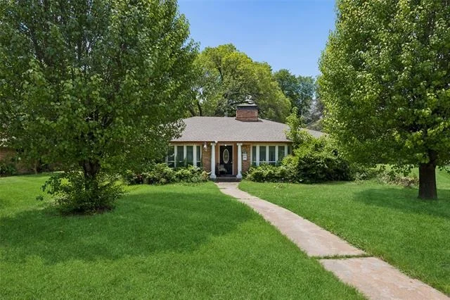 Unit for sale at 724 W Five Mile Parkway, Dallas, TX 75224