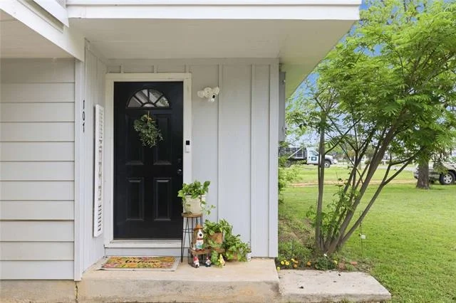 Unit for sale at 107 Lucas Drive, Early, TX 76802