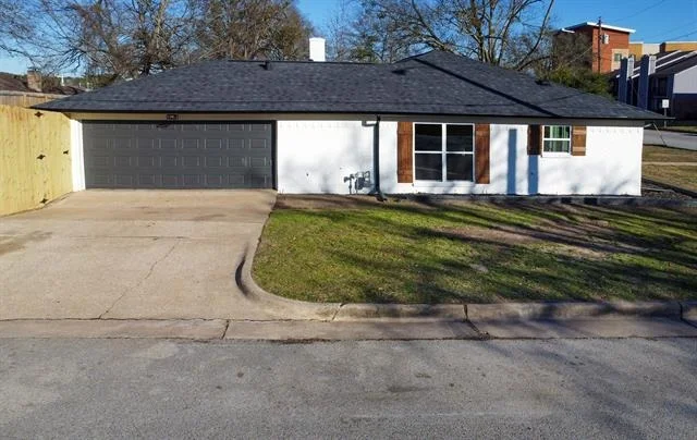 Unit for sale at 411 W Heritage Drive, Tyler, TX 75703