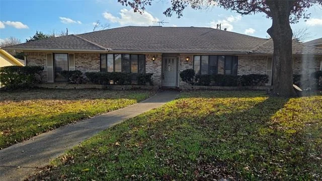 Unit for sale at 604 The Meadows Parkway, DeSoto, TX 75115