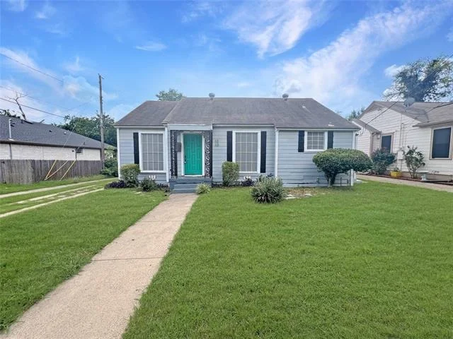 Unit for sale at 1010 Winters Street, Dallas, TX 75216