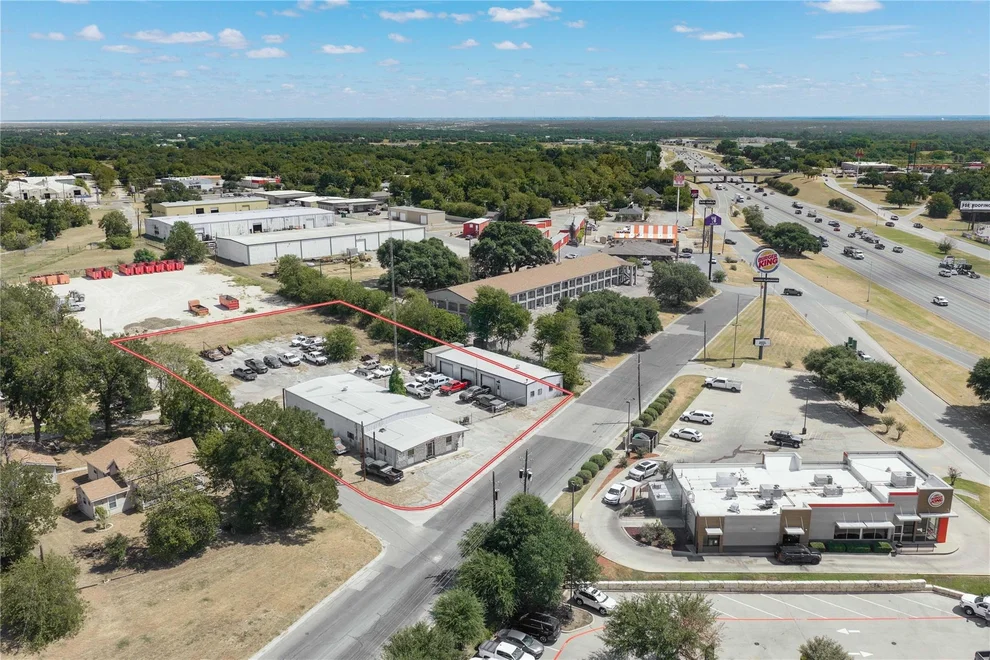 Unit for sale at 1000 E 2nd Avenue, Belton, TX 76513