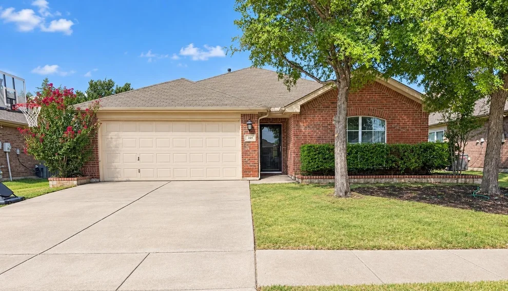 Unit for sale at 224 Spring Hollow Drive, Saginaw, TX 76131
