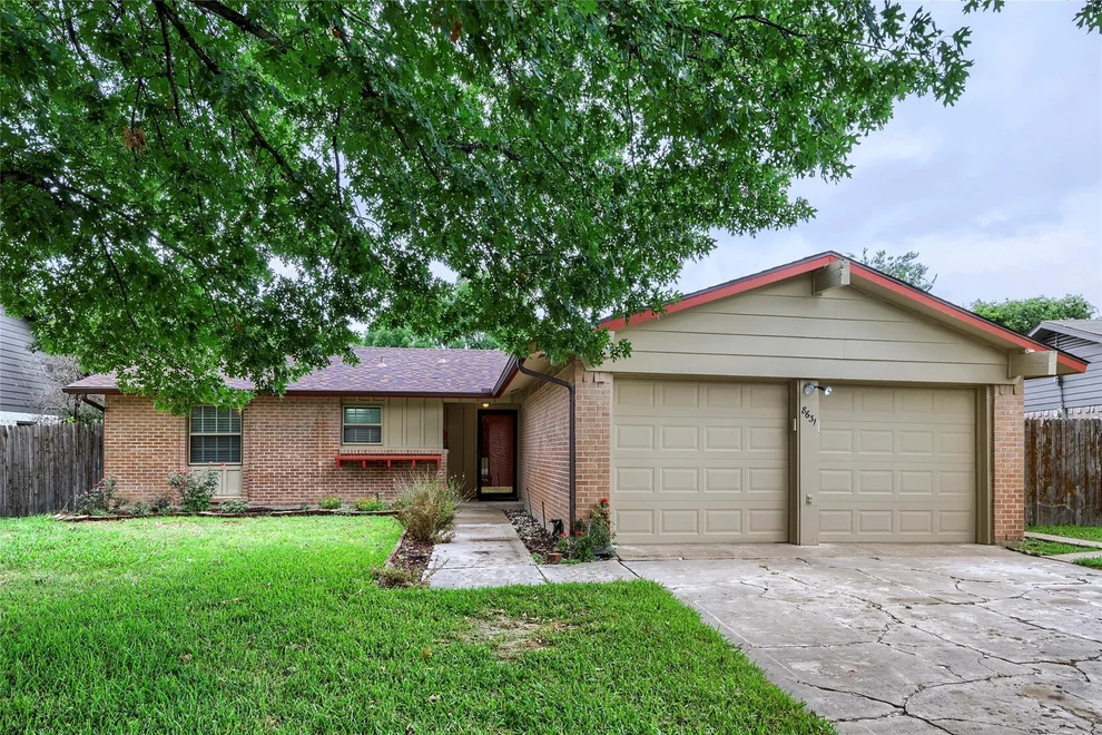 Unit for sale at 8631 Charing Cross Lane, Dallas, TX 75238