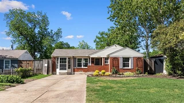 Unit for sale at 2427 Centerville Road, Dallas, TX 75228