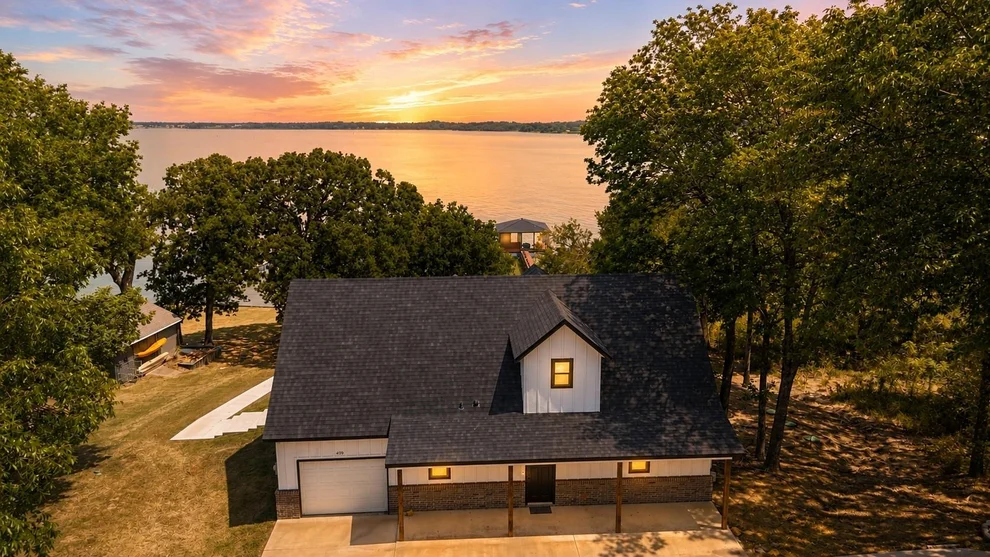 Unit for sale at 429 Meandering Way, Corsicana, TX 75109