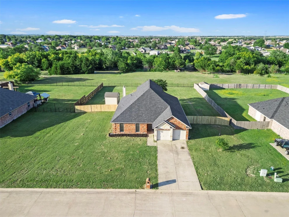 Unit for sale at 105 Southview Drive, Fate, TX 75189