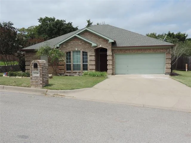 Unit for sale at 2226 Creek Side Drive, Weatherford, TX 76087