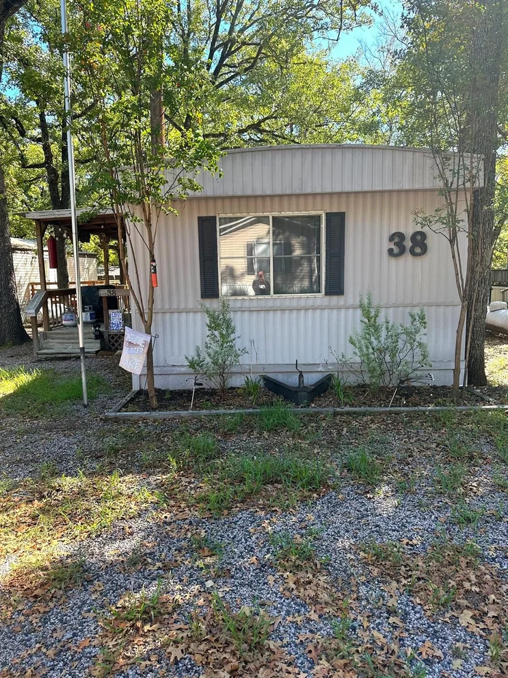 Unit for sale at 512 Mill Creek Resort Road, Pottsboro, TX 75076