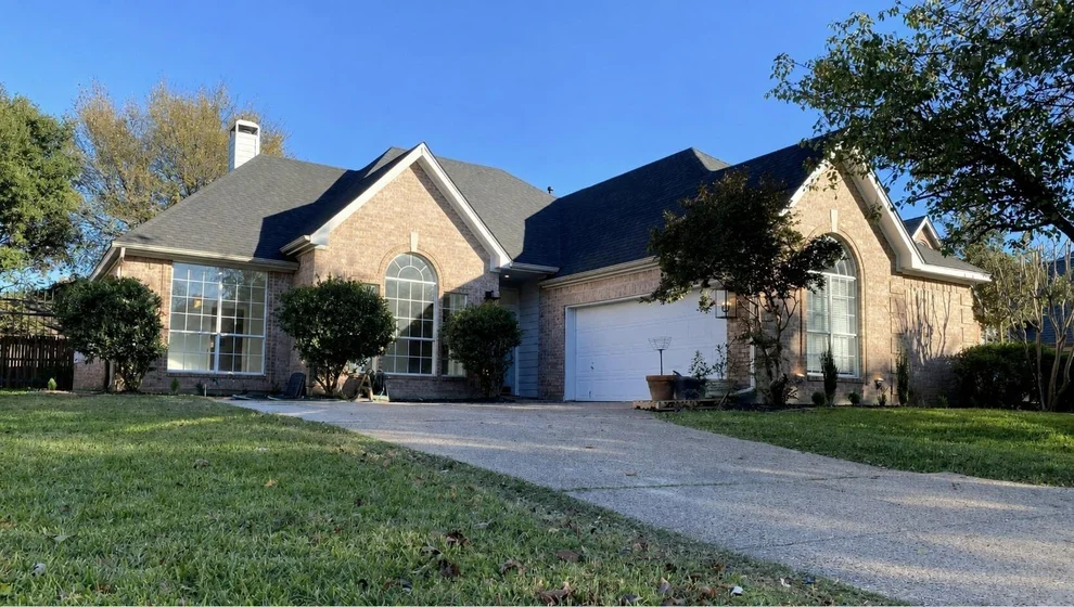 Unit for sale at 2409 N Hunter Place Lane, Arlington, TX 76006