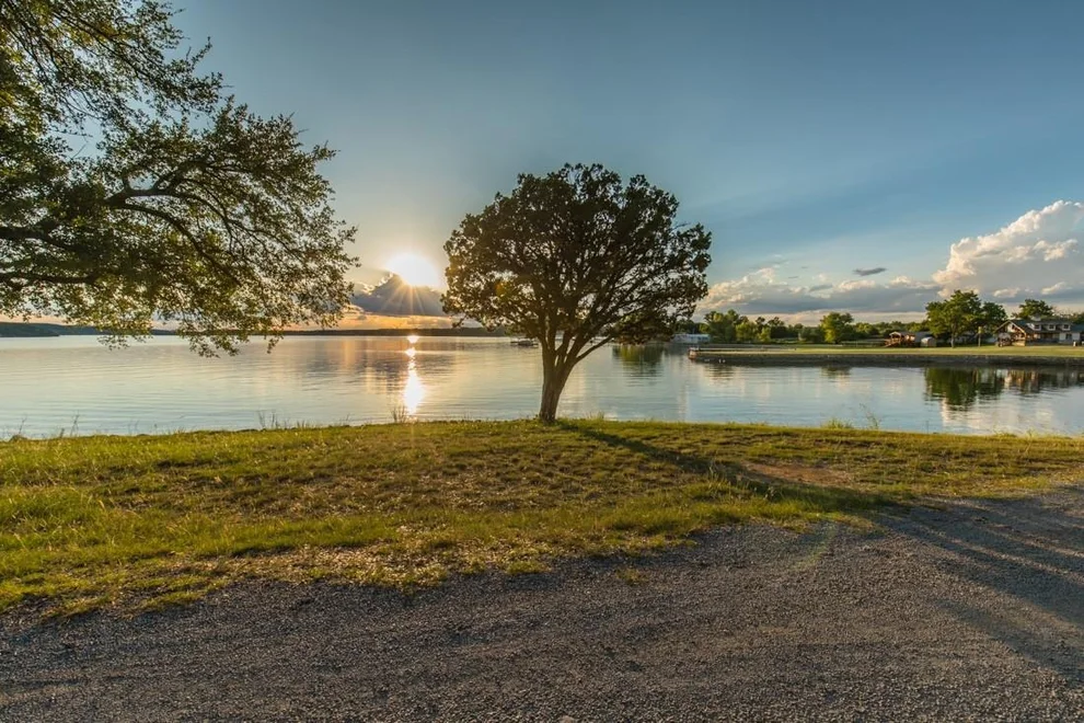 Unit for sale at 2334 Sanbar Road, Possum Kingdom Lake, TX 76449