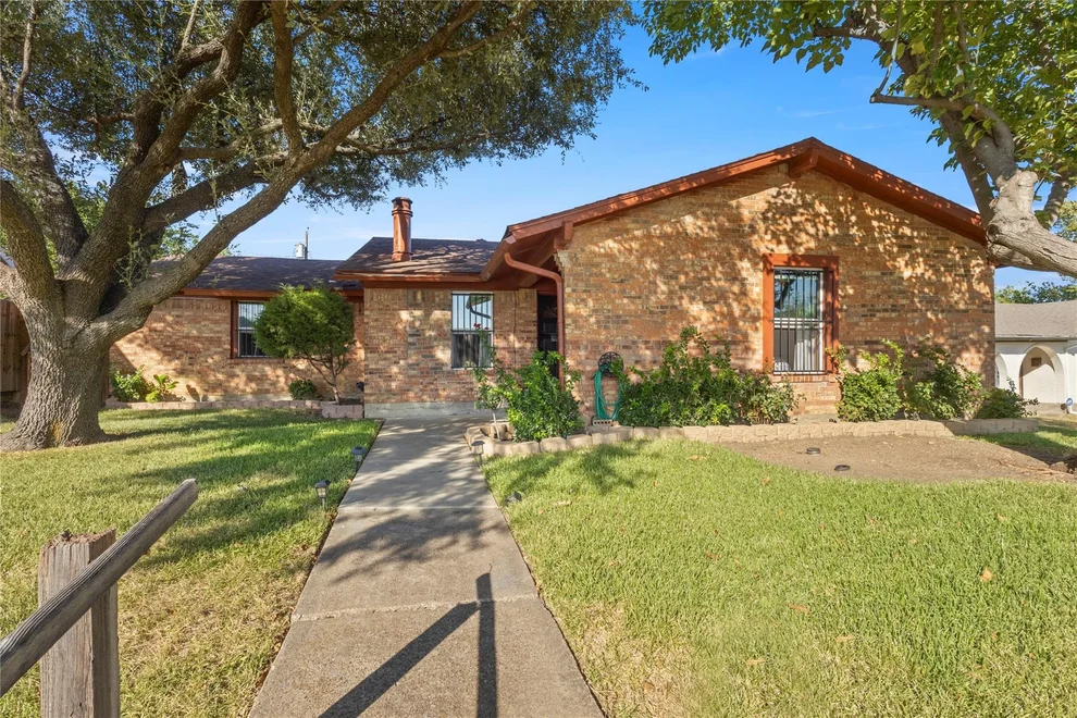 Unit for sale at 1646 Savage Drive, Mesquite, TX 75149