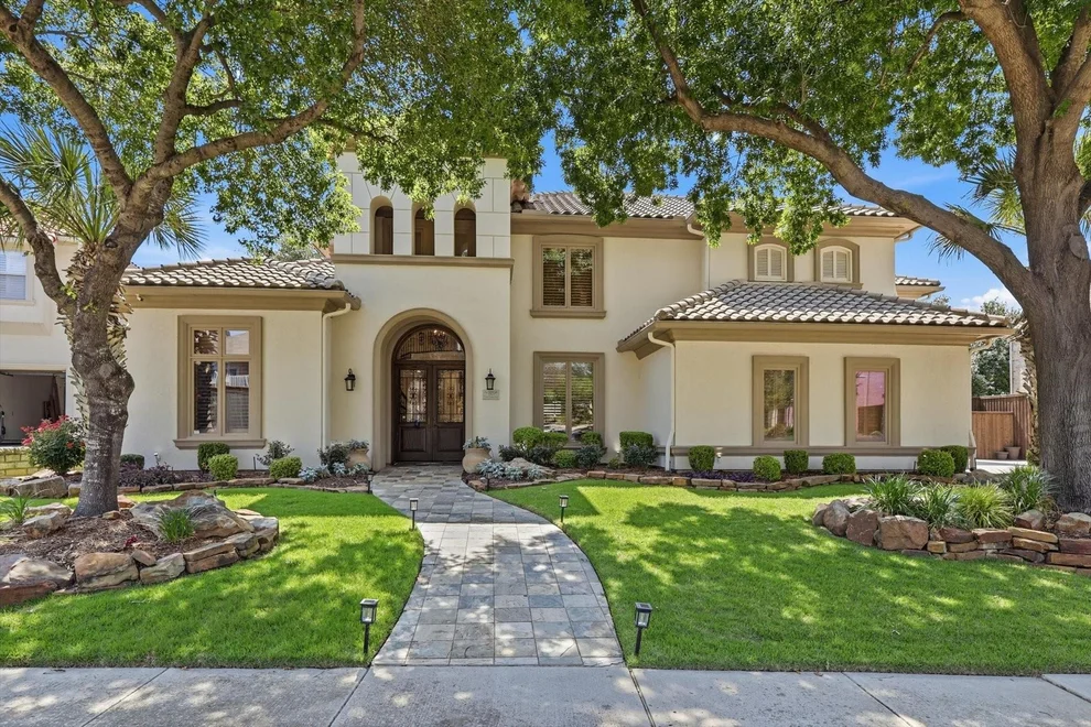Unit for sale at 5825 Dove Creek Lane, Plano, TX 75093