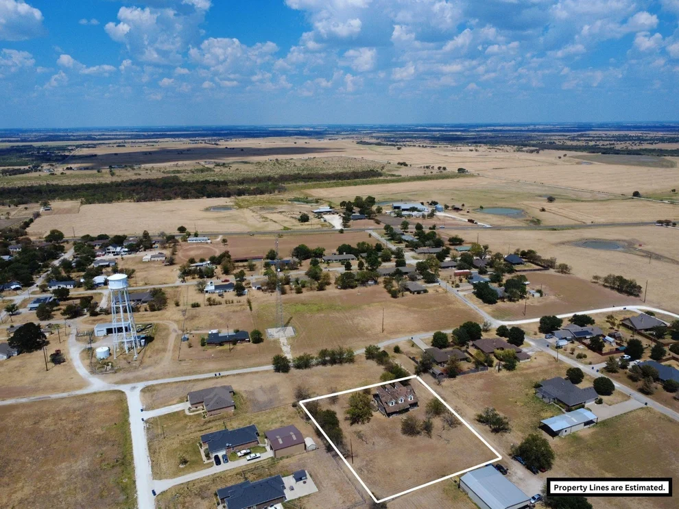 Unit for sale at 510 E Tower Street, Frost, TX 76641