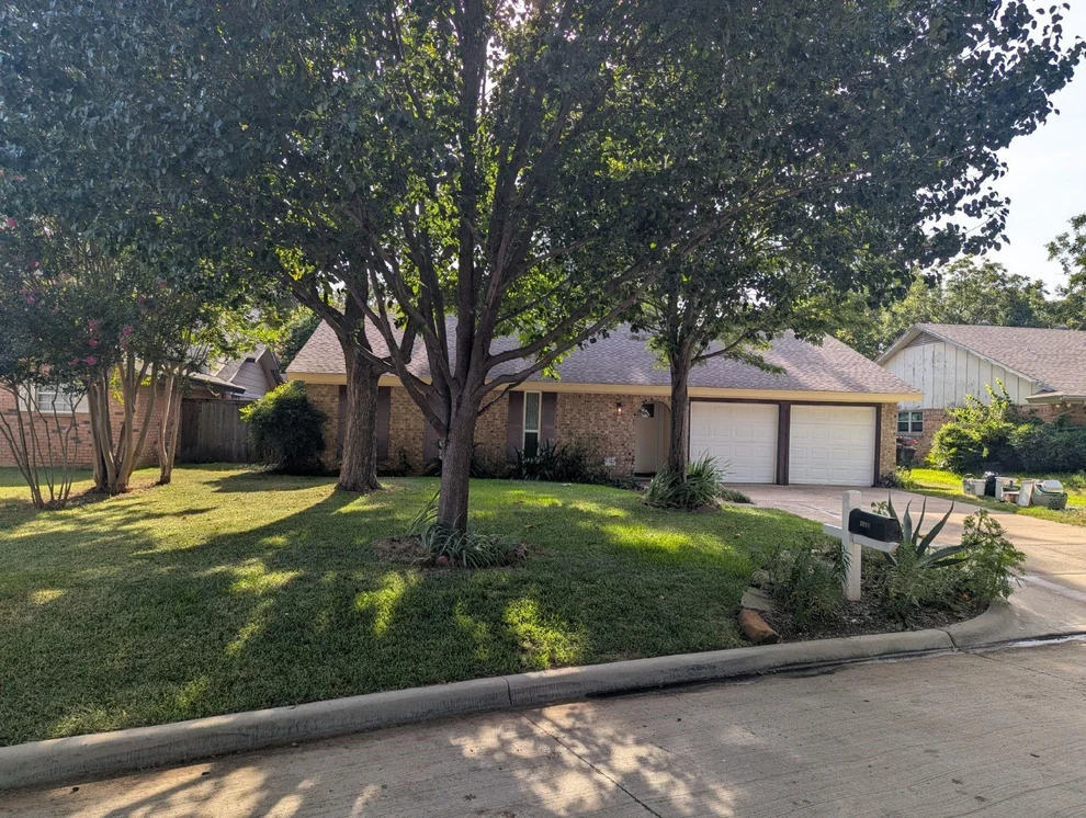 Unit for sale at 2908 Ashbury Drive, Arlington, TX 76015