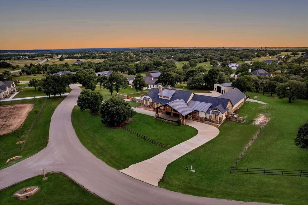Unit for sale at 117a Hansma Way, Weatherford, TX 76087