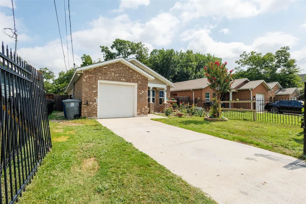 Unit for sale at 1735 Mcbroom Street, Dallas, TX 75212