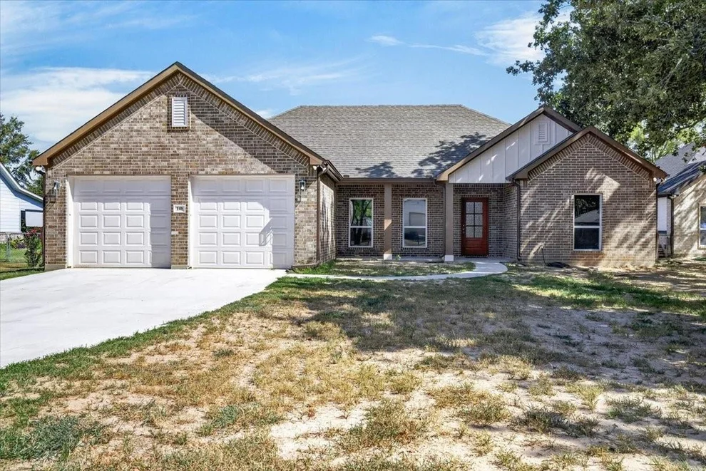 Unit for sale at 140 Bedfords Bend, Gun Barrel City, TX 75156
