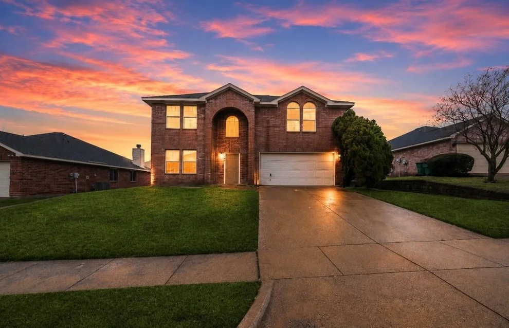 Unit for sale at 1092 Winding Creek, Cedar Hill, TX 75104