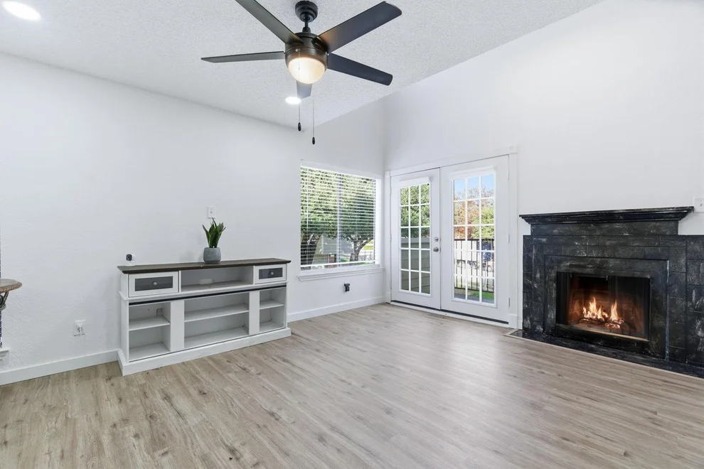 Unit for sale at 3101 Sondra Drive, Fort Worth, TX 76107