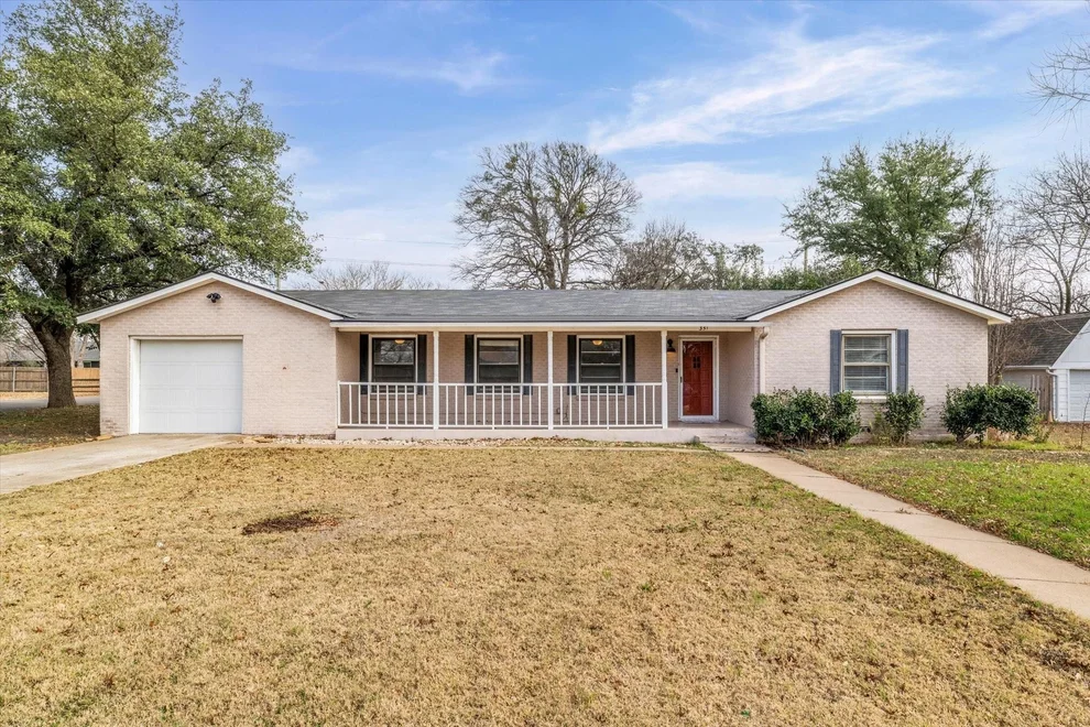 Unit for sale at 351 Santa Fe Drive, Woodway, TX 76712