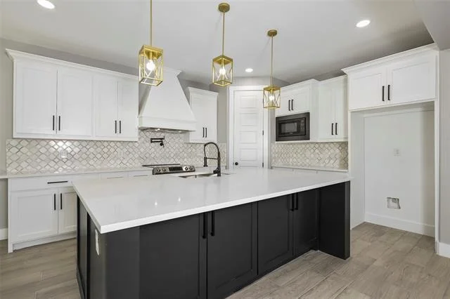 Unit for sale at 11306 Cedar Drive, Mabank, TX 75156
