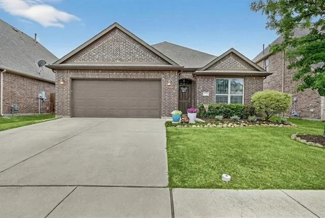 Unit for sale at 15405 Elm Bluff Way, Fort Worth, TX 76262
