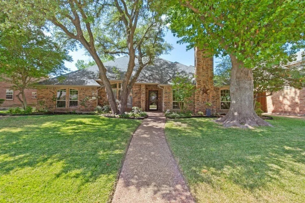 Unit for sale at 17715 Voss Road, Dallas, TX 75287