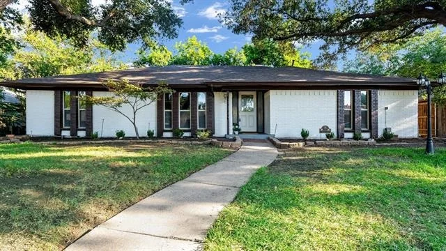 Unit for sale at 2416 Kimberly Lane, Plano, TX 75075