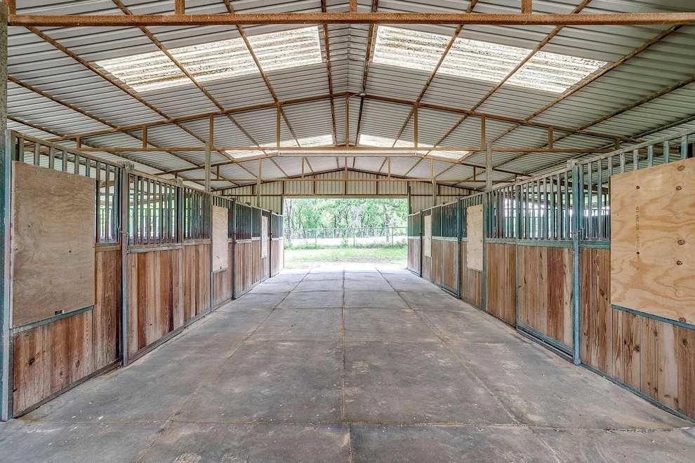 Unit for sale at 2196 Old Agnes Road, Weatherford, TX 76088