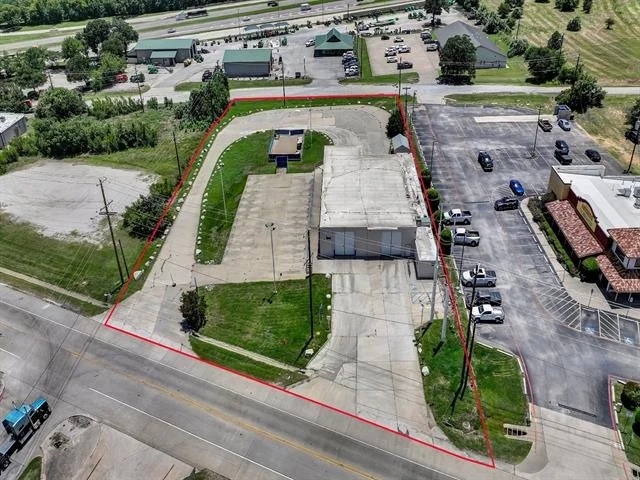 Unit for sale at 1926 Santa Fe Drive, Weatherford, TX 76086