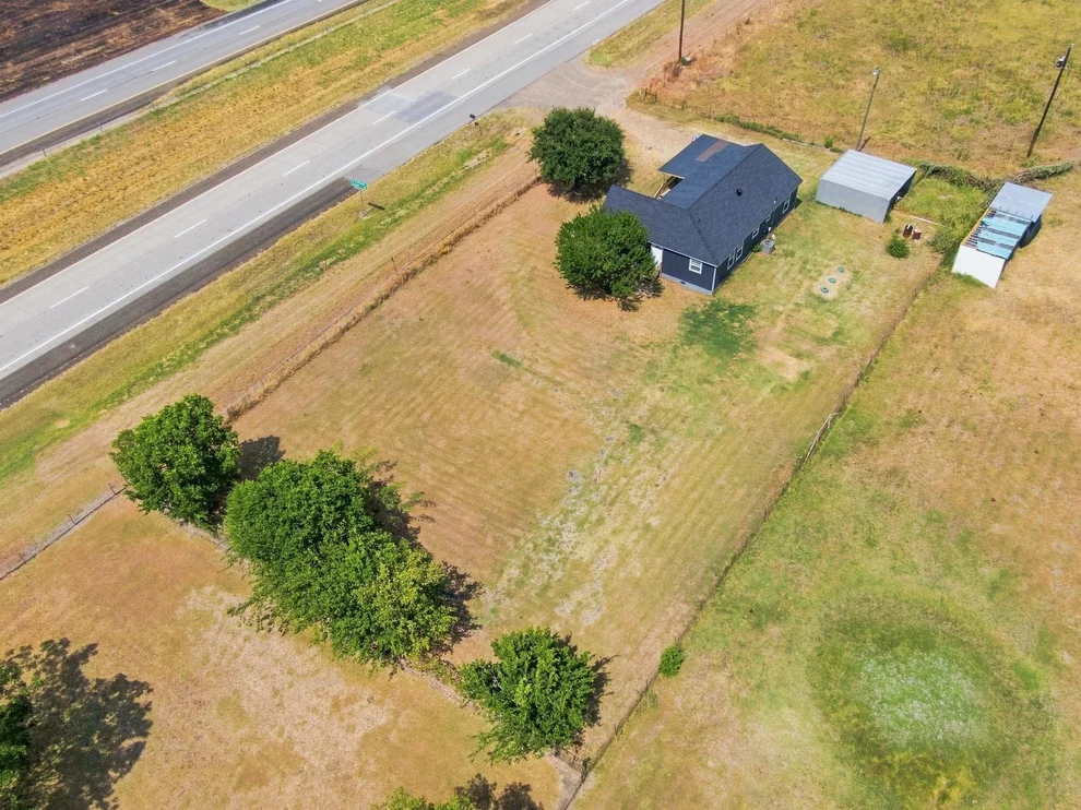 Unit for sale at 6575 W State Highway 31, Corsicana, TX 75110