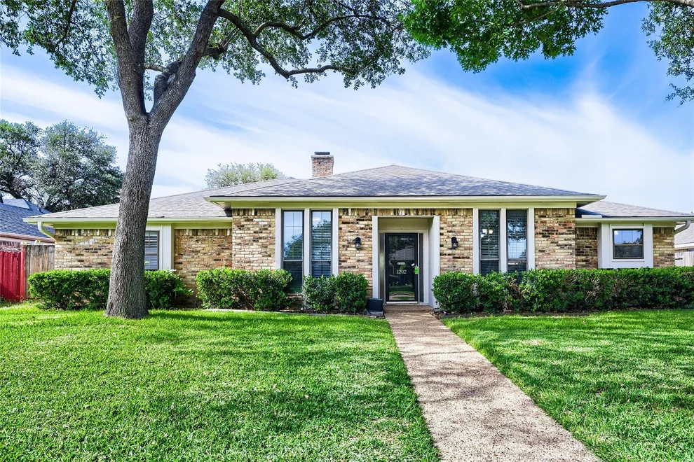 Unit for sale at 1202 E Berkeley Drive, Richardson, TX 75081