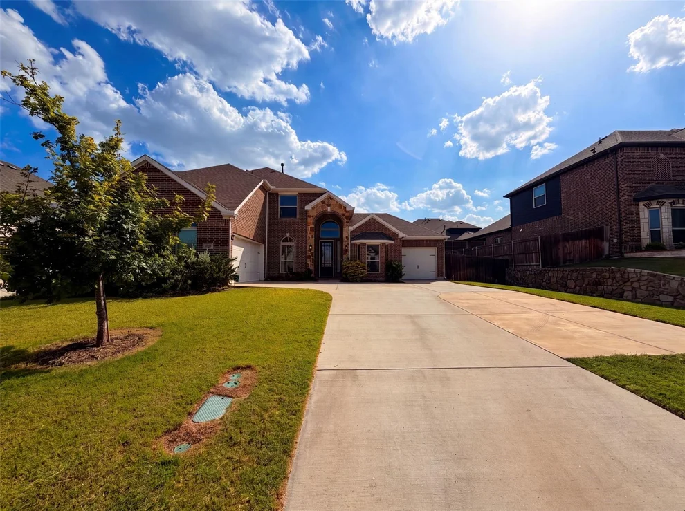 Unit for sale at 4305 Curlew Lane, Garland, TX 75043