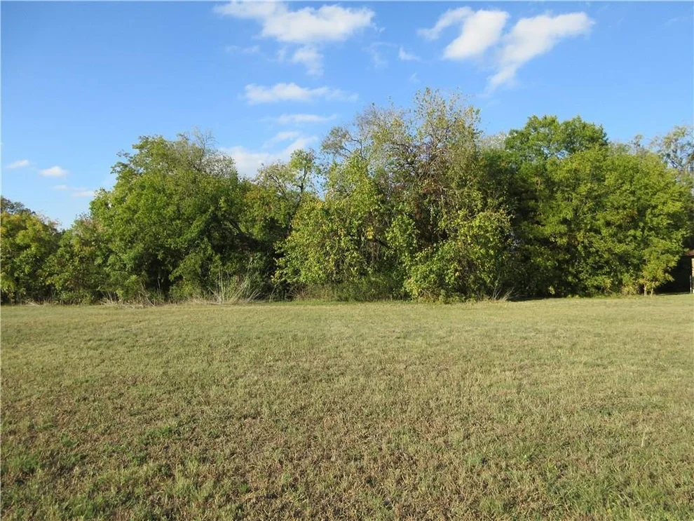 Unit for sale at 111 Country Club Drive, Marlin, TX 76661