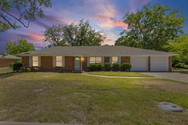 Unit for sale at 148 Royal Lane, Commerce, TX 75428