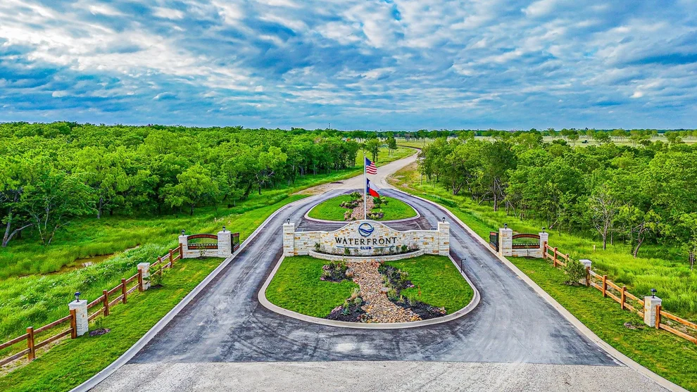 Unit for sale at Lot 132 Waterfront Club, Corsicana, TX 75110