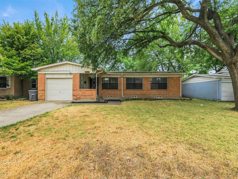 Unit for sale at 10747 SandAlwood Drive, Dallas, TX 75228