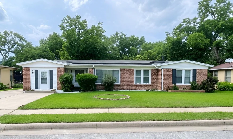 Unit for sale at 2125 Ridgeview Street, Fort Worth, TX 76119