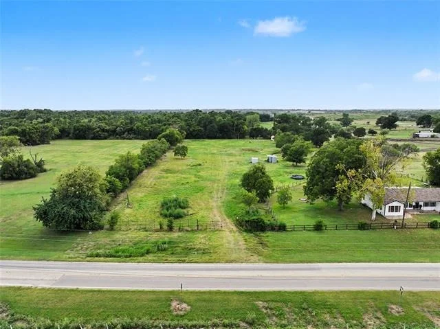 Unit for sale at 7140 S 3rd St Road, Waco, TX 76706