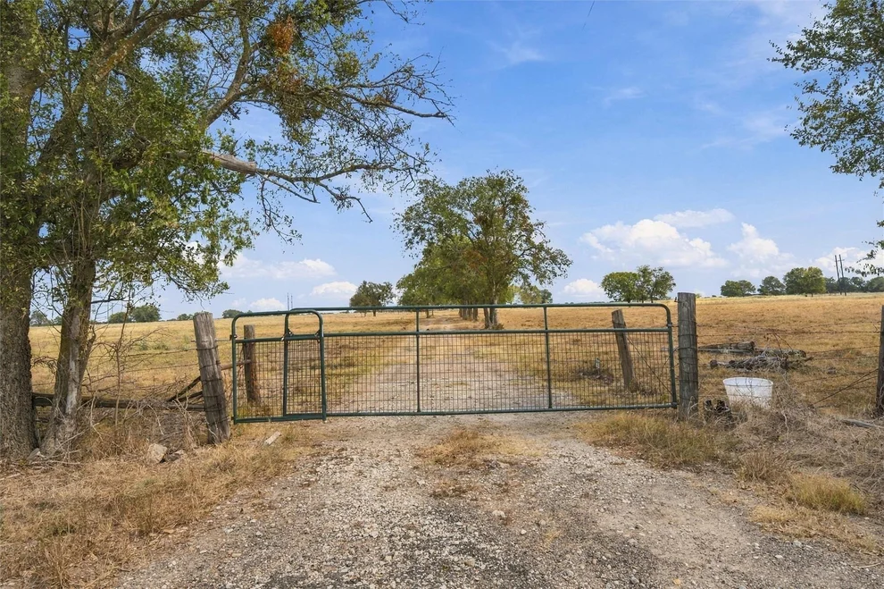 Unit for sale at 176 Fm 147, Marlin, TX 76661