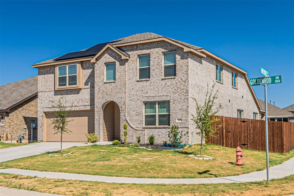 Unit for sale at 1104 Goldenrod Drive, Godley, TX 76044