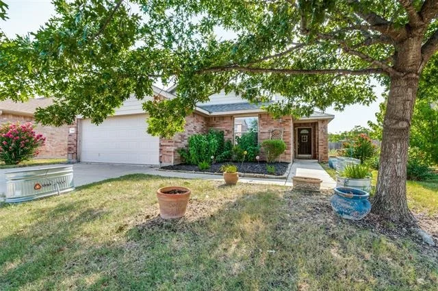 Unit for sale at 5440 Cameron Drive, Grand Prairie, TX 75052