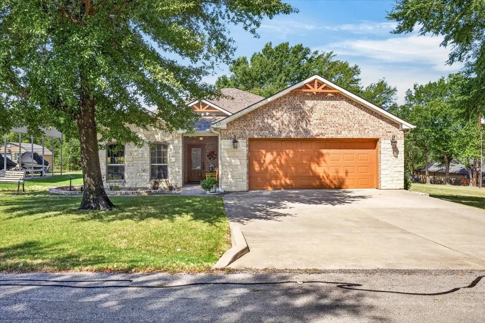 Unit for sale at 315 Canoe Court, Gun Barrel City, TX 75156