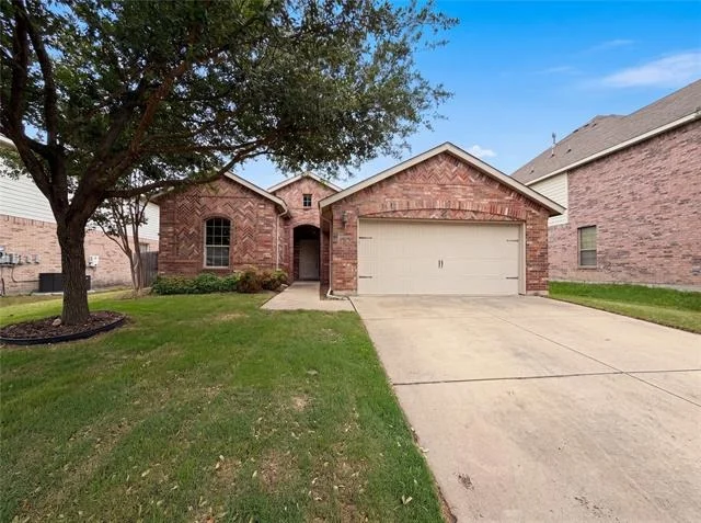 Unit for sale at 1124 Terrace View Drive, Fort Worth, TX 76108