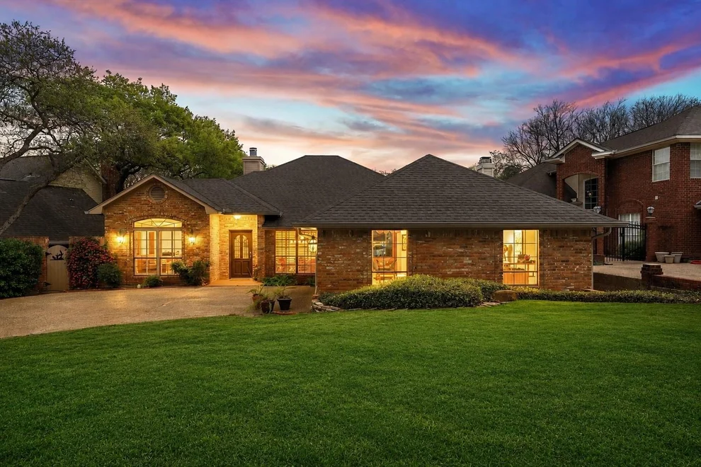 Unit for sale at 99 Sugar Creek Place, Woodway, TX 76712